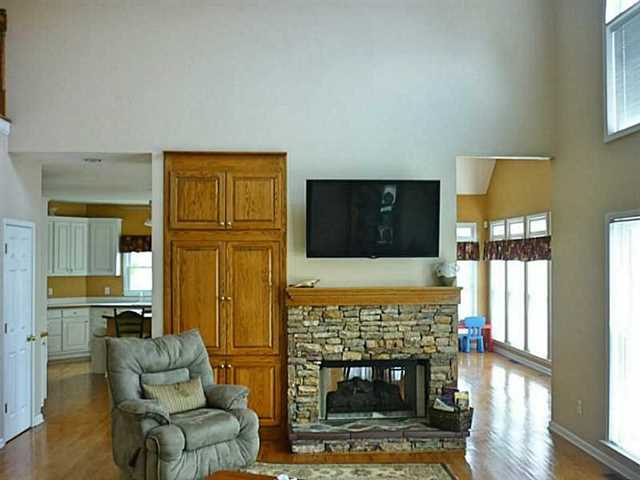 2132 Merrymount Dr, Suwanee, GA 30024 photo 9