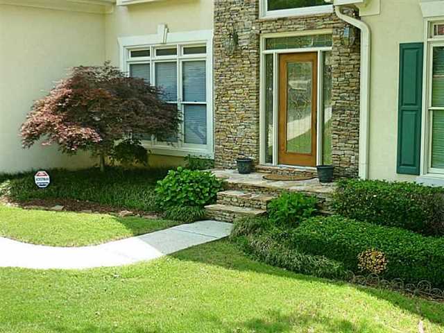 2132 Merrymount Dr, Suwanee, GA 30024 photo 2