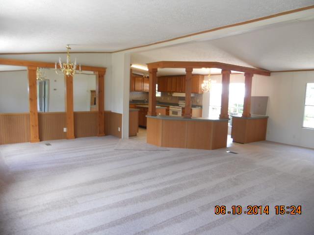 477 Redstone Dr, Winder, GA 30680 photo 2