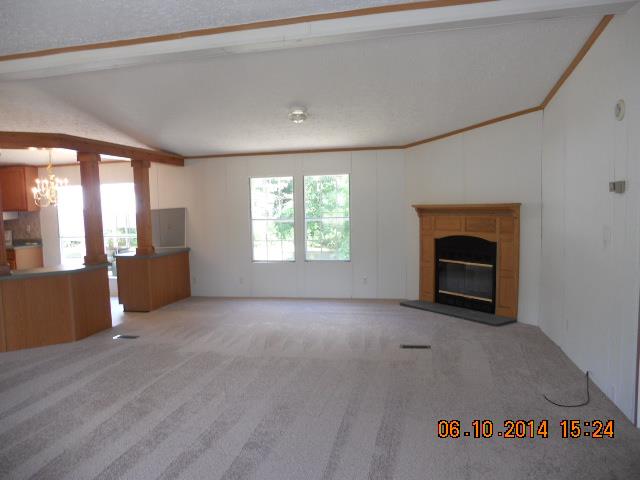 477 Redstone Dr, Winder, GA 30680 photo 3