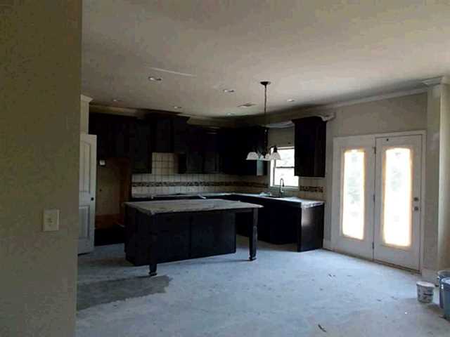 695 Eldridge Dr, Suwanee, GA 30024 photo 7