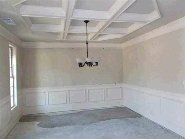 695 Eldridge Dr, Suwanee, GA 30024 photo 3