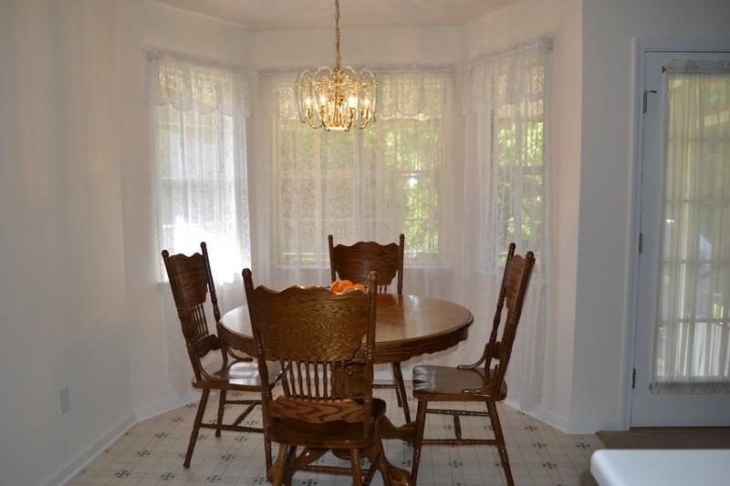 105 Pleasant Hills Dr, Covington, GA 30016 photo 3