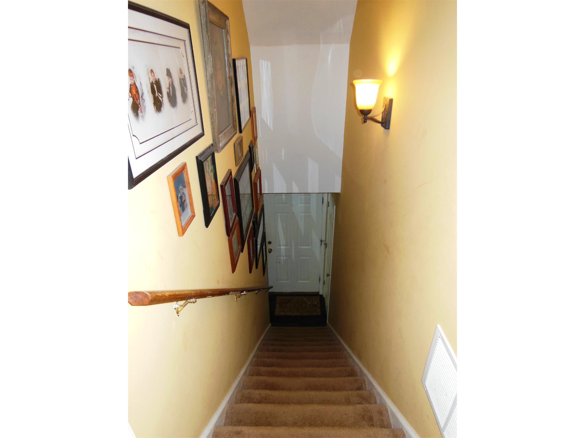 269 Hancock Dr, Toccoa, GA 30577 photo 5