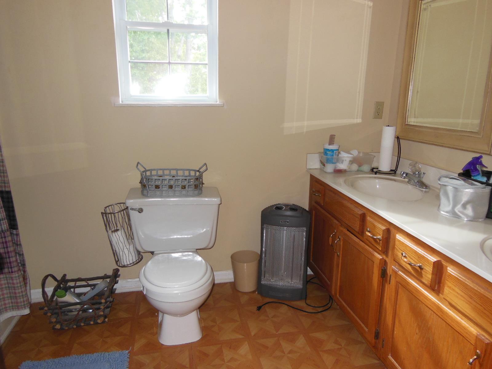 269 Hancock Dr, Toccoa, GA 30577 photo 3