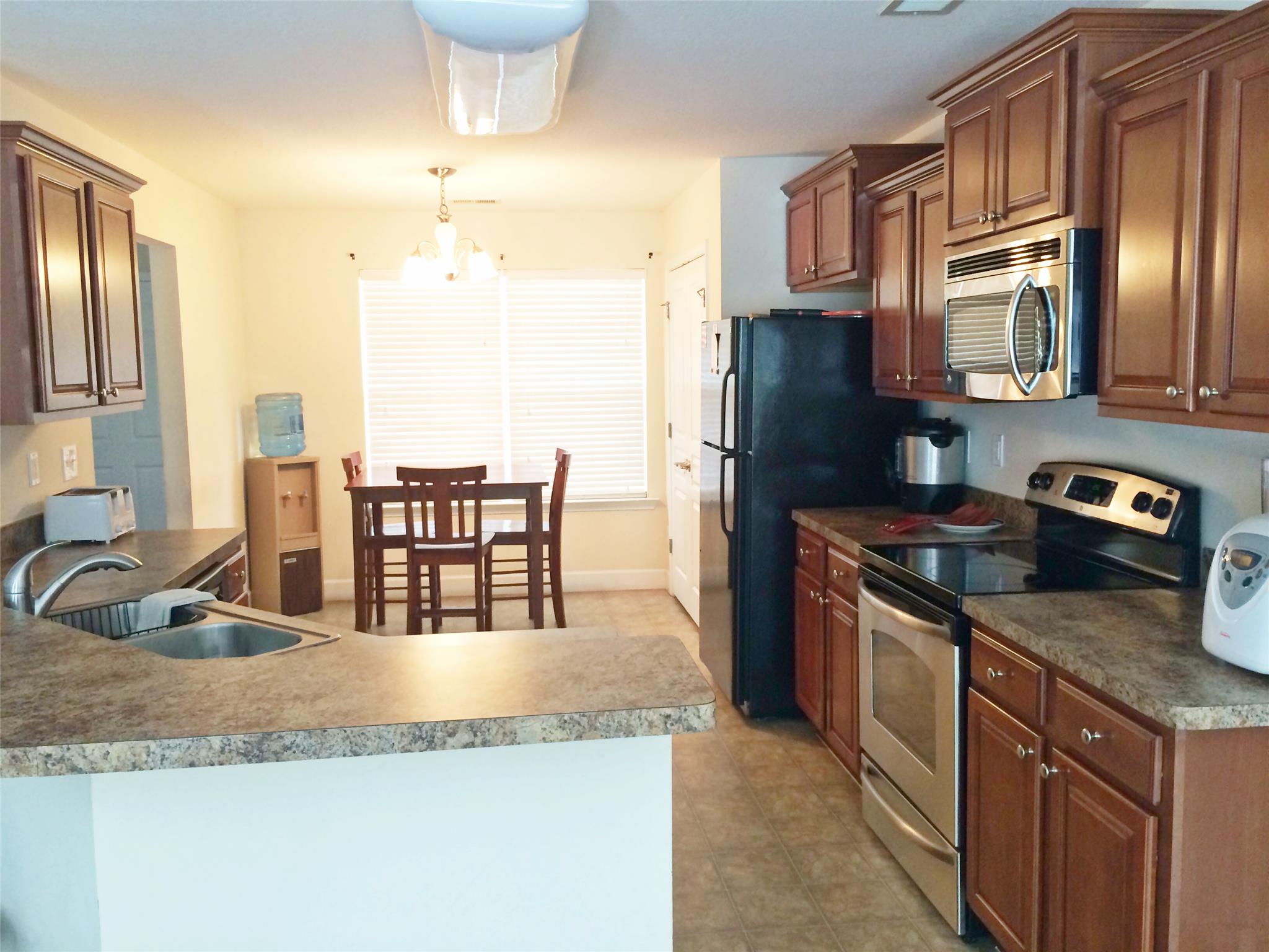 4922 Summersun Dr, Morrow, GA 30260 photo 2