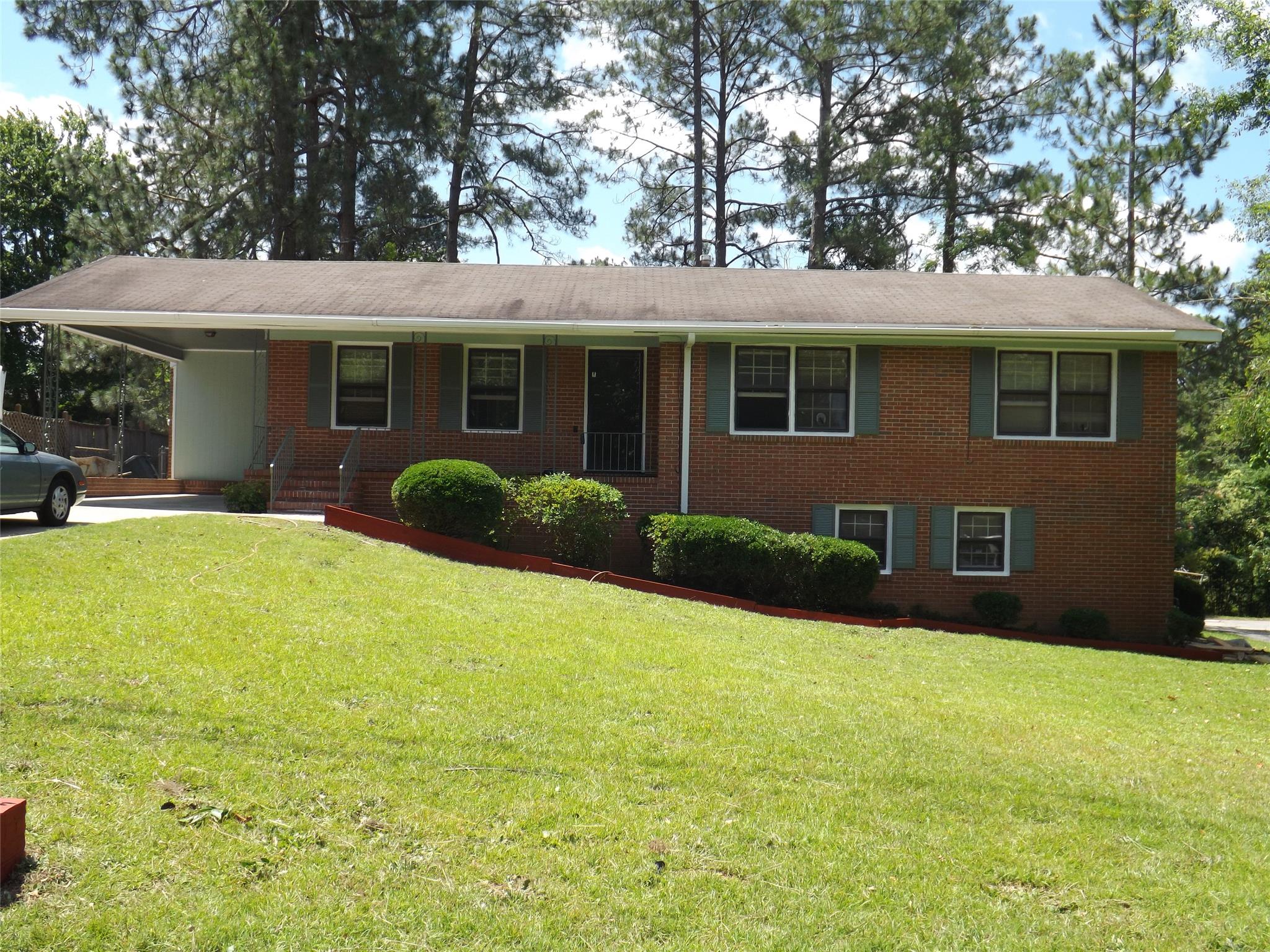 2418 Lambert Dr, Macon, GA 31206 photo 1