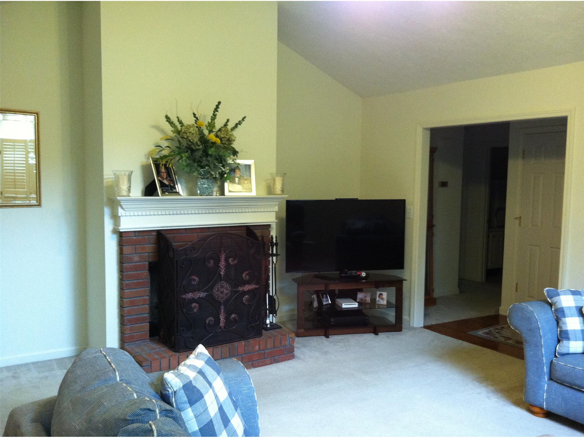 105 Saddlebrook Ct, Lagrange, GA 30240 photo 2