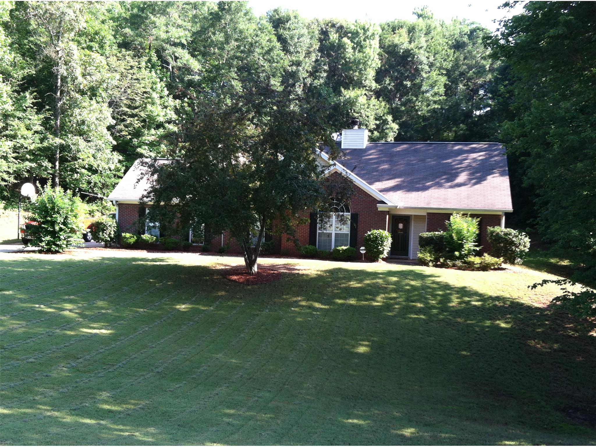 105 Saddlebrook Ct, Lagrange, GA 30240 photo 1