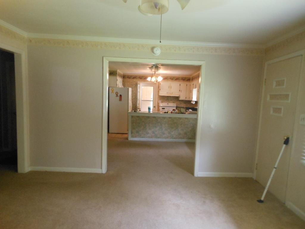 177 Shields St, Winder, GA 30680 photo 9