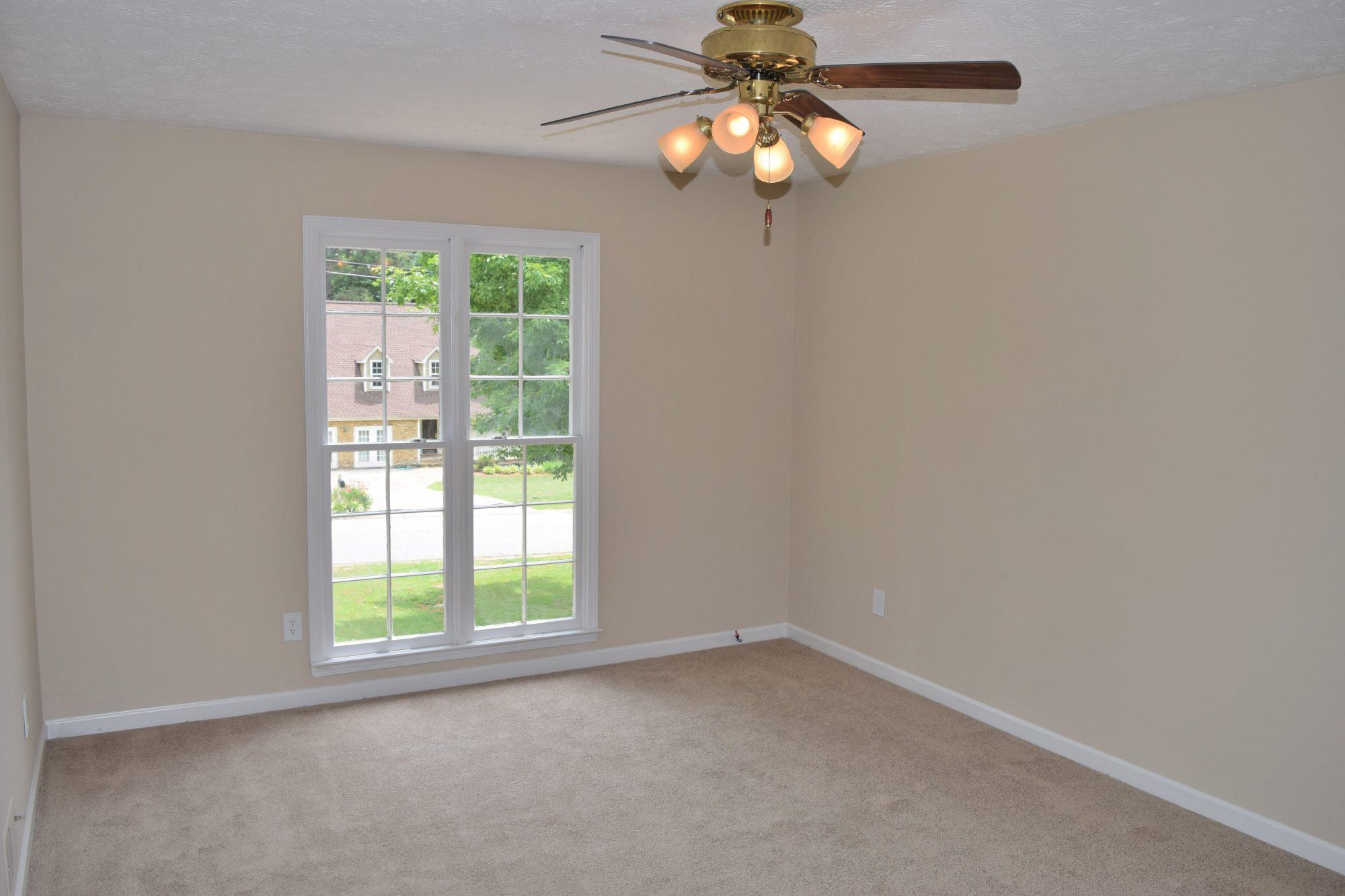 751 Forest Park Ln, Suwanee, GA 30024 photo 9