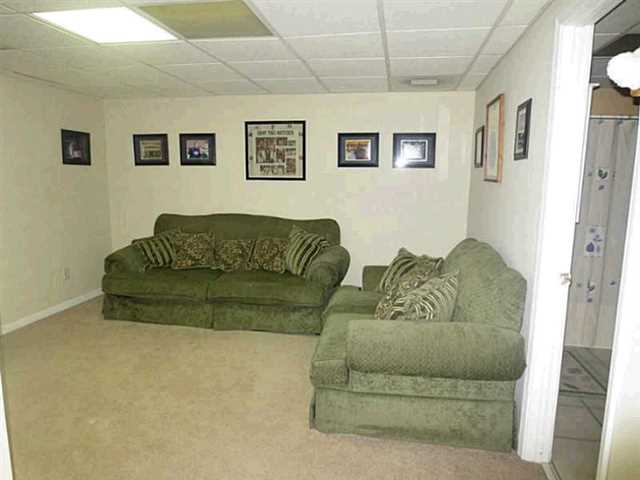 188 Eagle Pointe Dr, Dallas, GA 30132 photo 2
