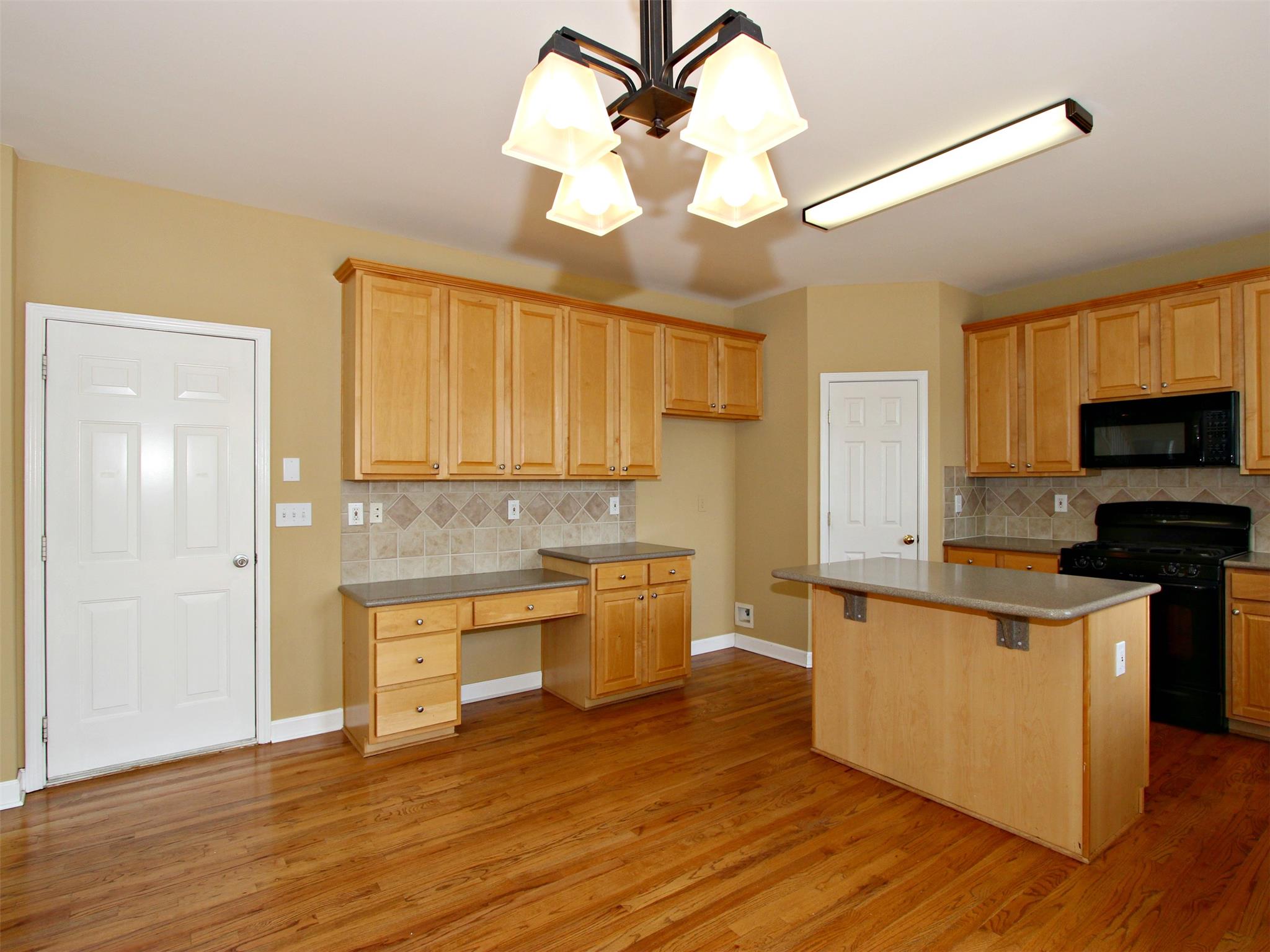 688 Hexham Ct, Suwanee, GA 30024 photo 6
