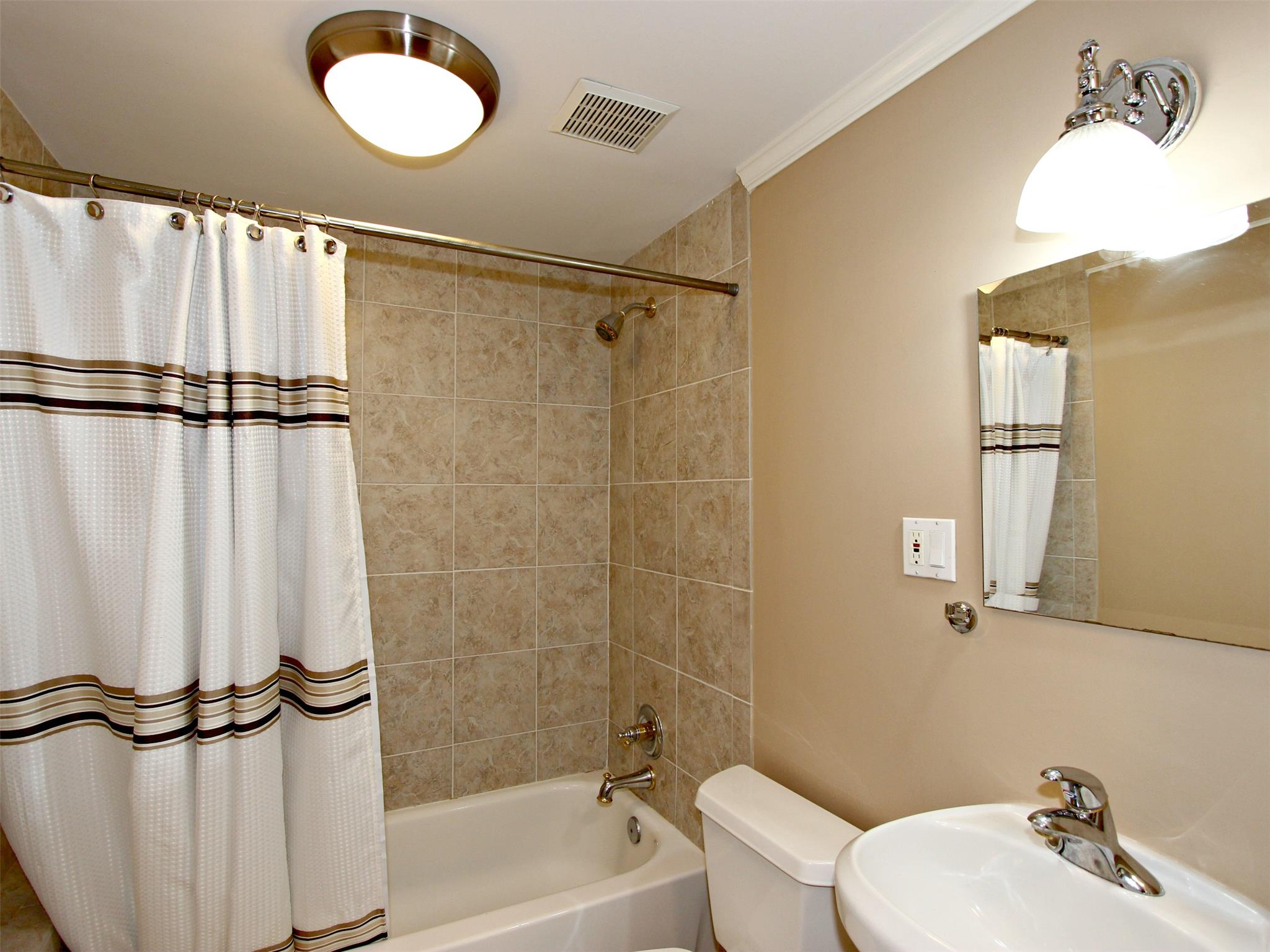 688 Hexham Ct, Suwanee, GA 30024 photo 23