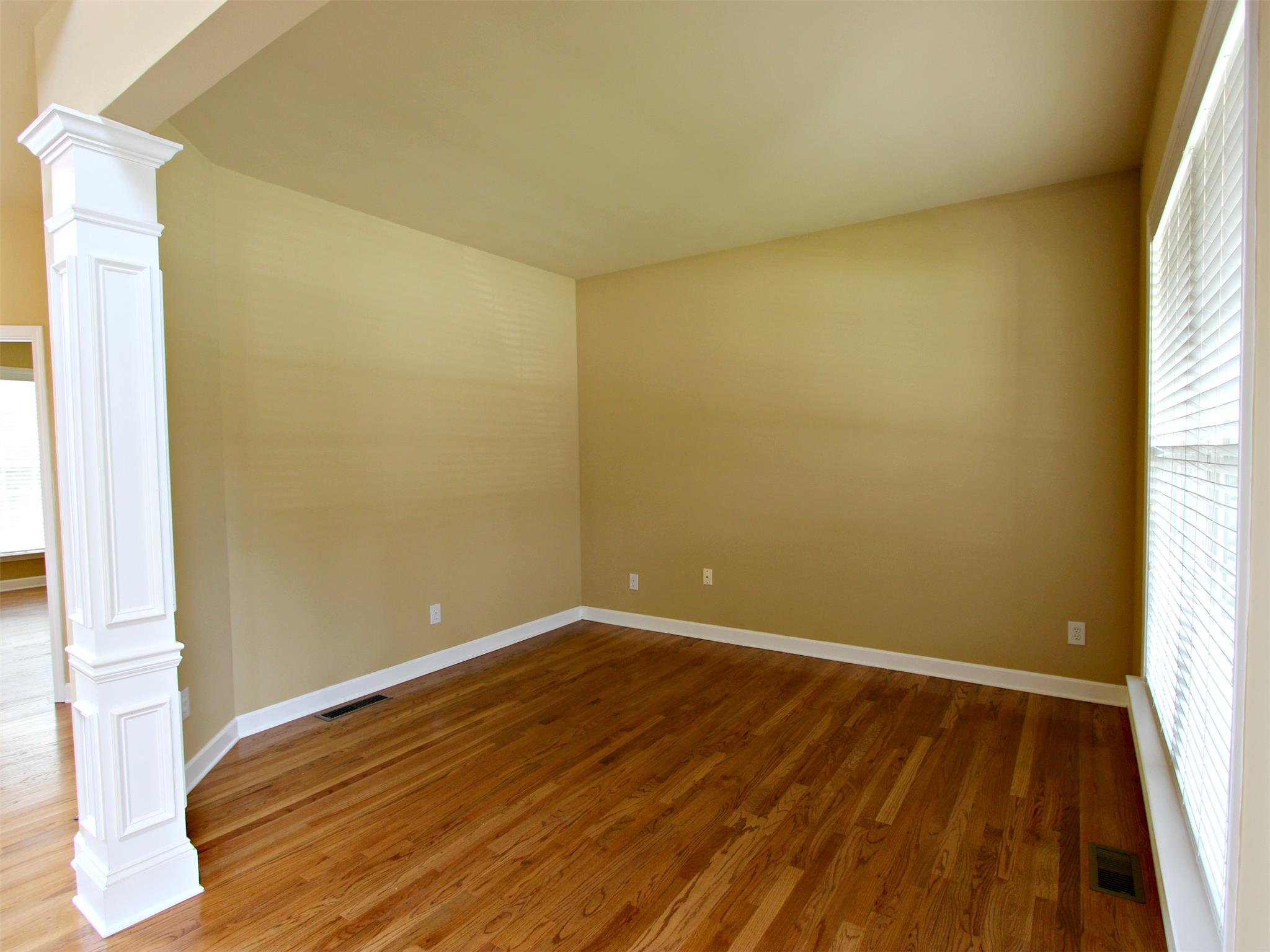688 Hexham Ct, Suwanee, GA 30024 photo 3