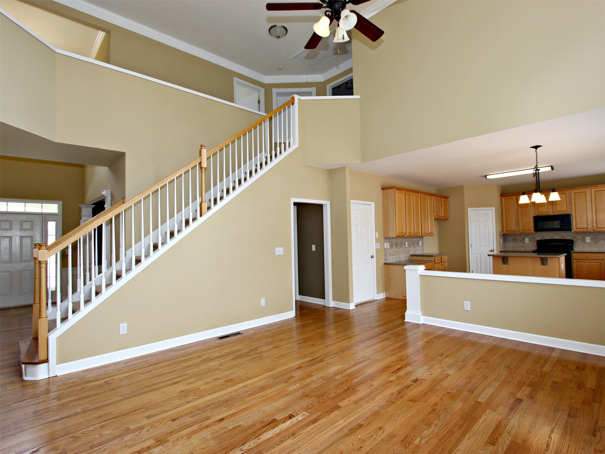 688 Hexham Ct, Suwanee, GA 30024 photo 9