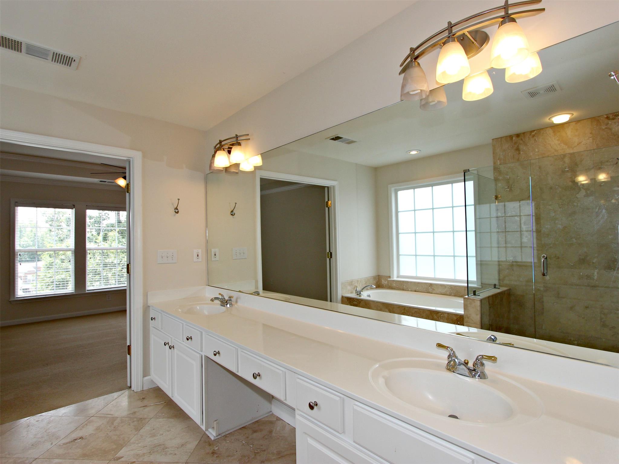 688 Hexham Ct, Suwanee, GA 30024 photo 12