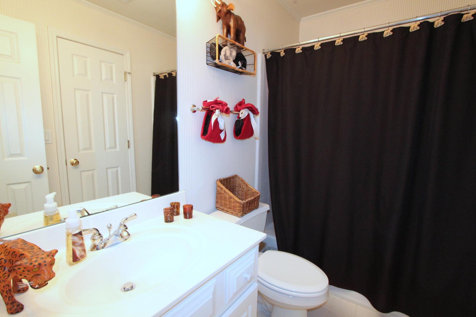 1368 Pointview Ct, Suwanee, GA 30024 photo 21