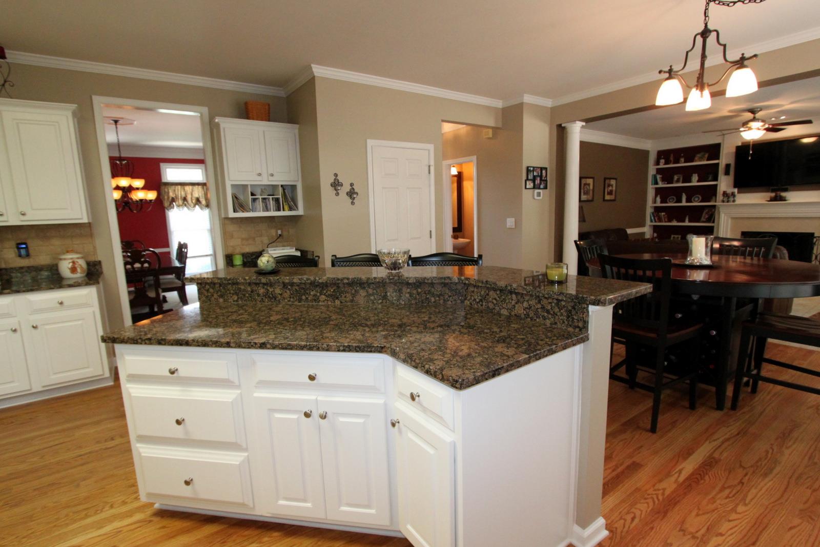 1368 Pointview Ct, Suwanee, GA 30024 photo 9