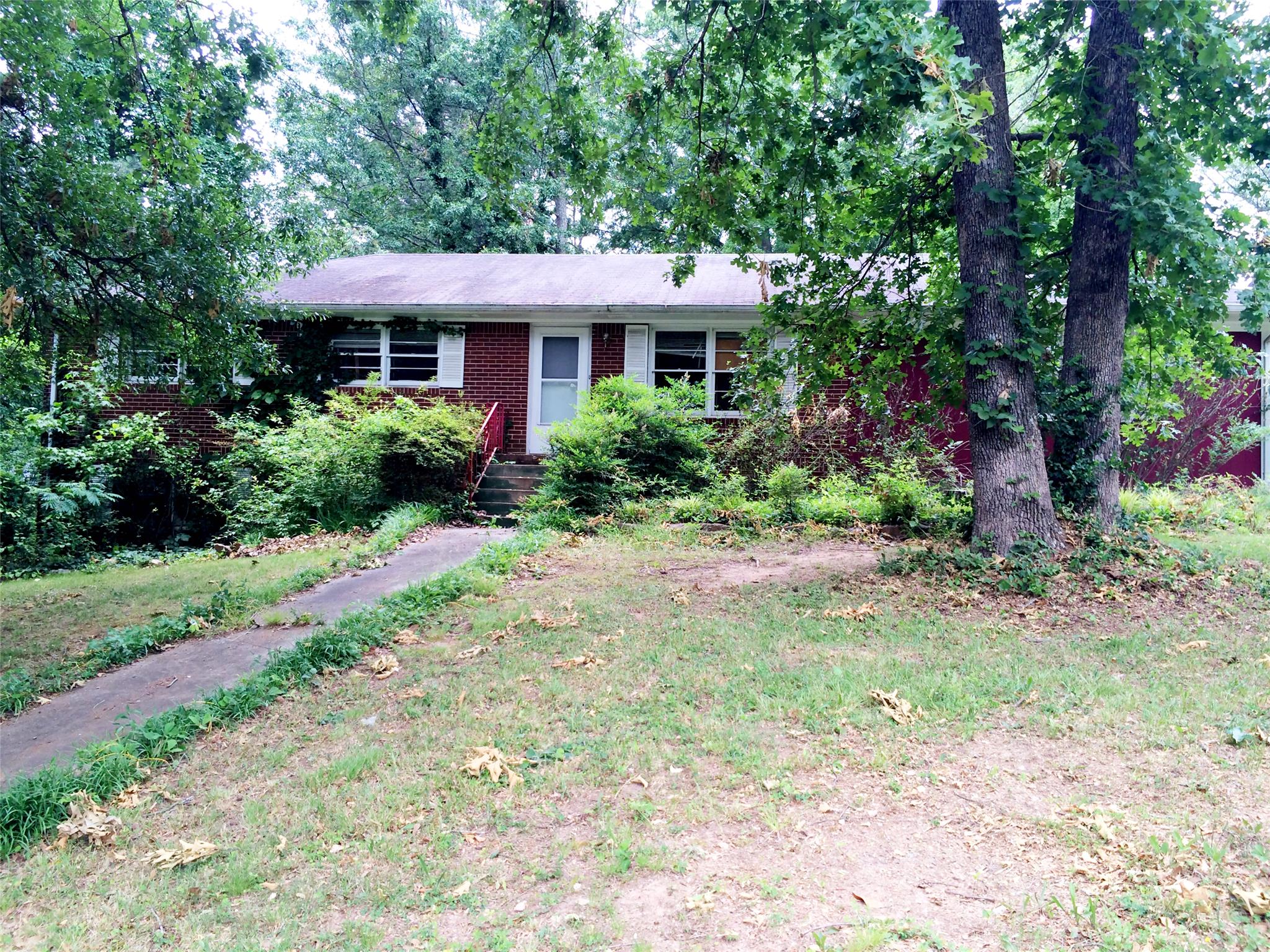 6255 Harbin Woods Dr, Morrow, GA 30260 photo 1