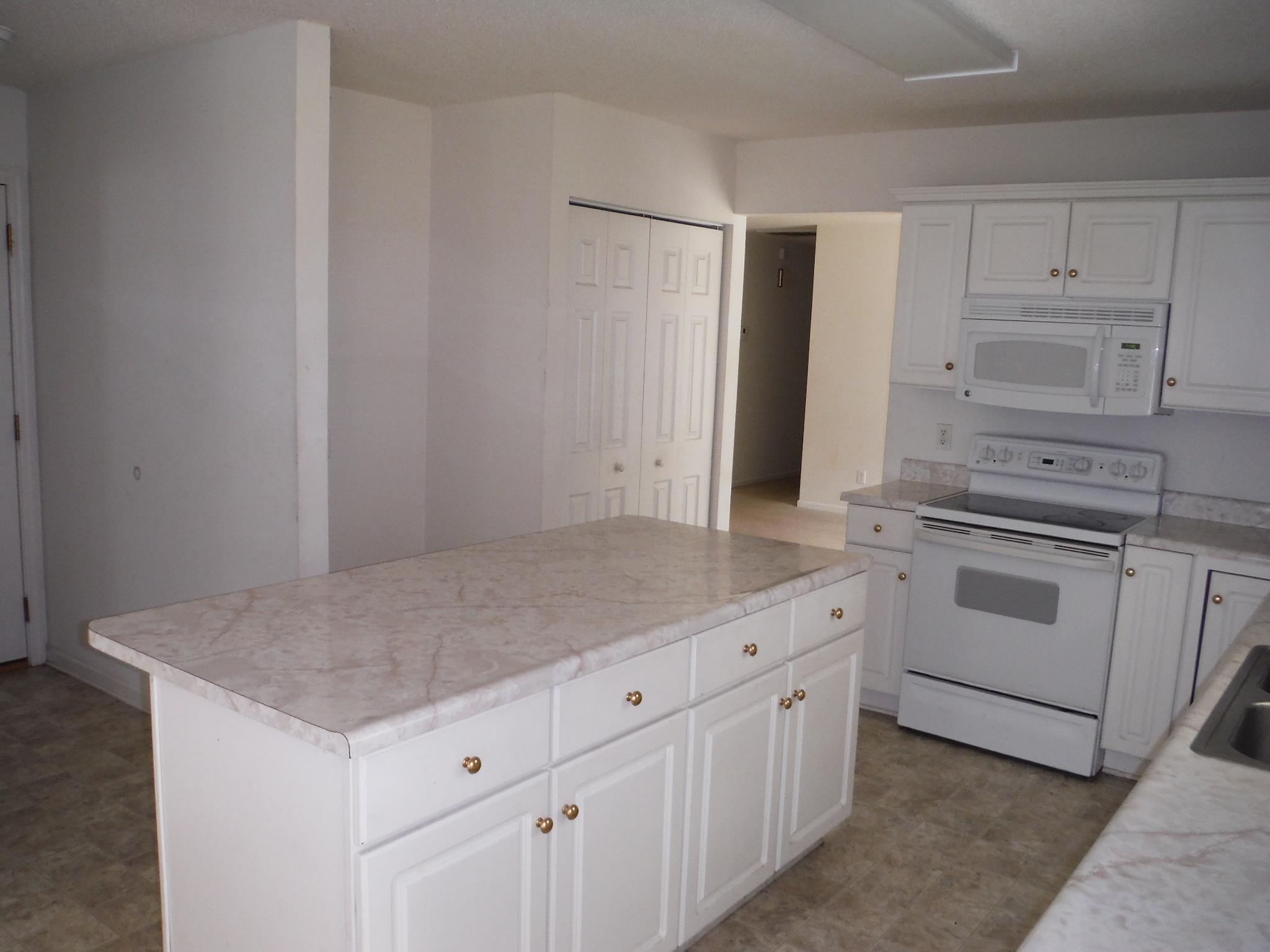 136 Crystal Dr, Rincon, GA 31326 photo 6