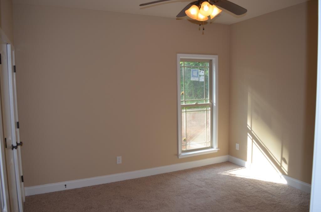 11 Cotswold Dr, Forsyth, GA 31029 photo 9