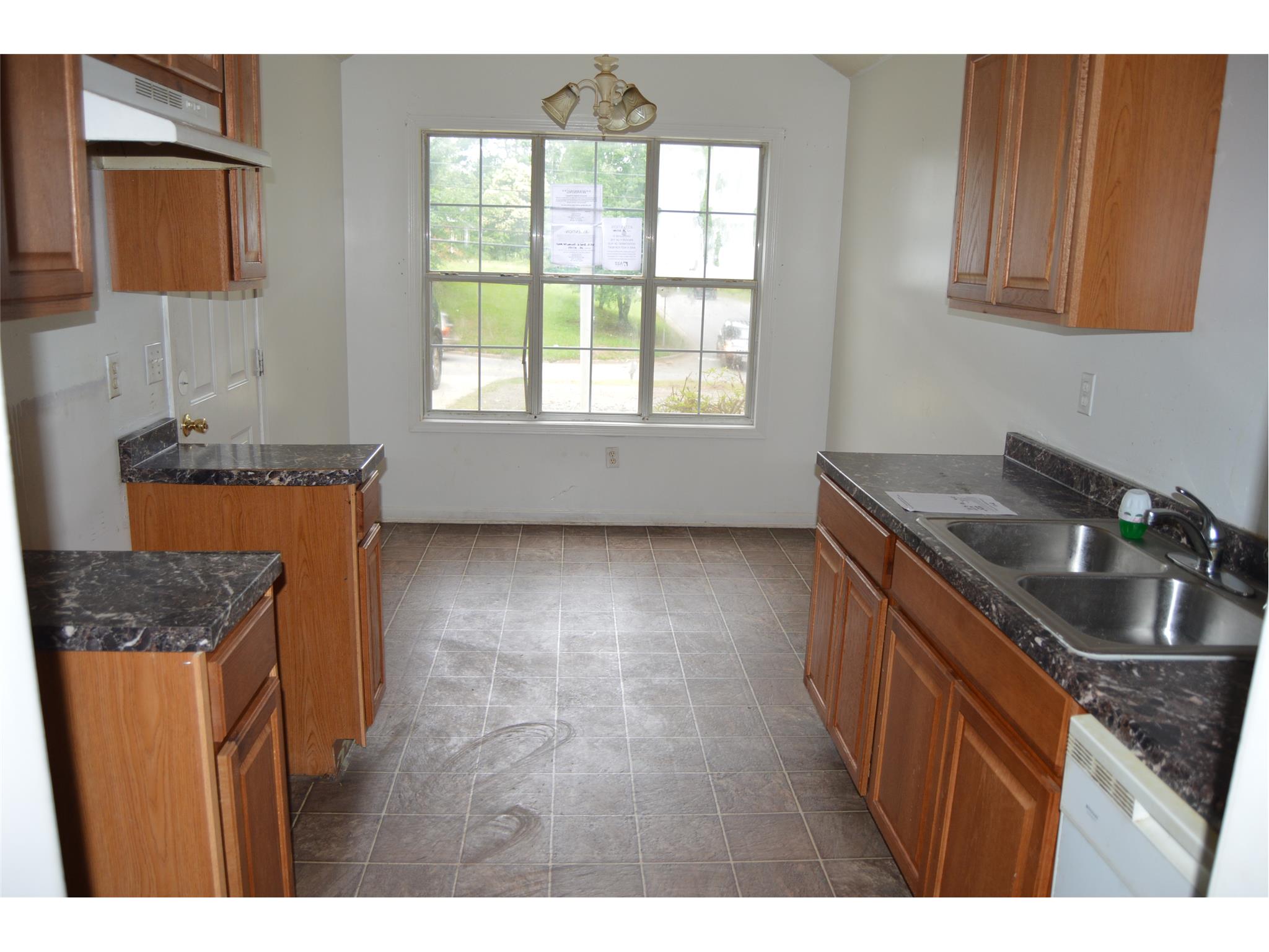 165 E Broad St, Newnan, GA 30263 photo 10