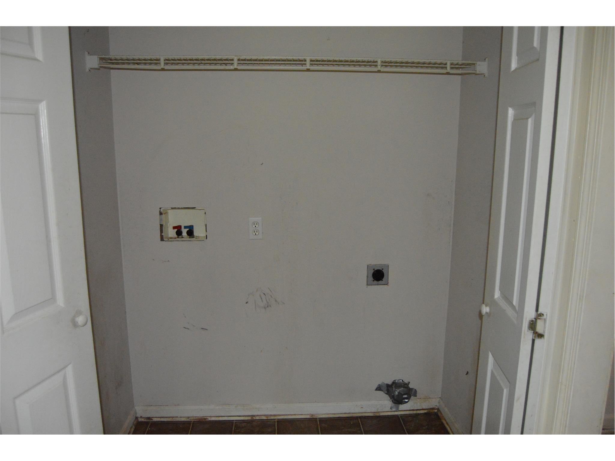 165 E Broad St, Newnan, GA 30263 photo 13