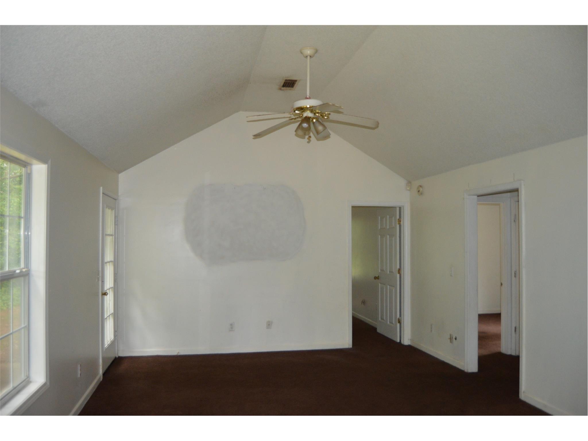 165 E Broad St, Newnan, GA 30263 photo 6