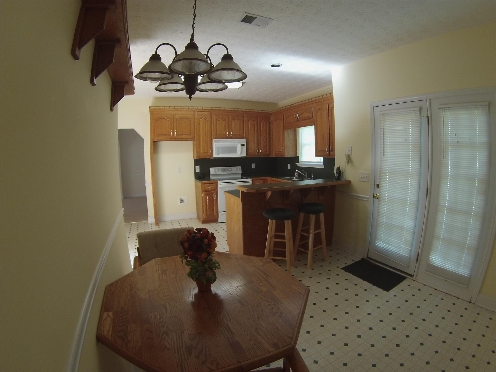 65 Creekside Ct, Covington, GA 30016 photo 10