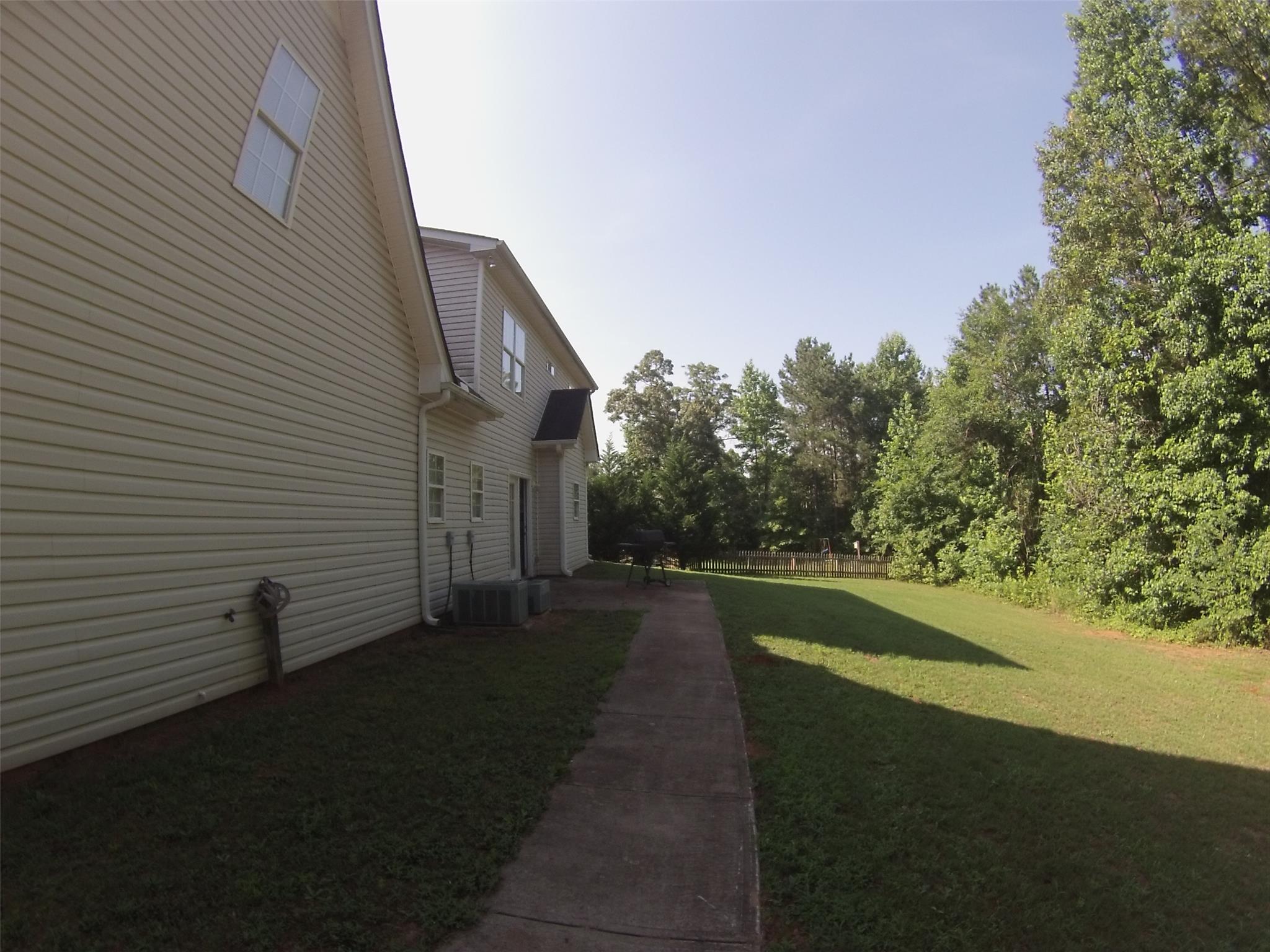 65 Creekside Ct, Covington, GA 30016 photo 4
