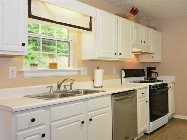 3314 Parkbrooke Ct, Duluth, GA 30096 photo 8