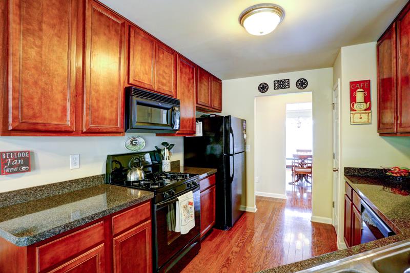 3461 Haddon Hall Dr, Buford, GA 30519 photo 8