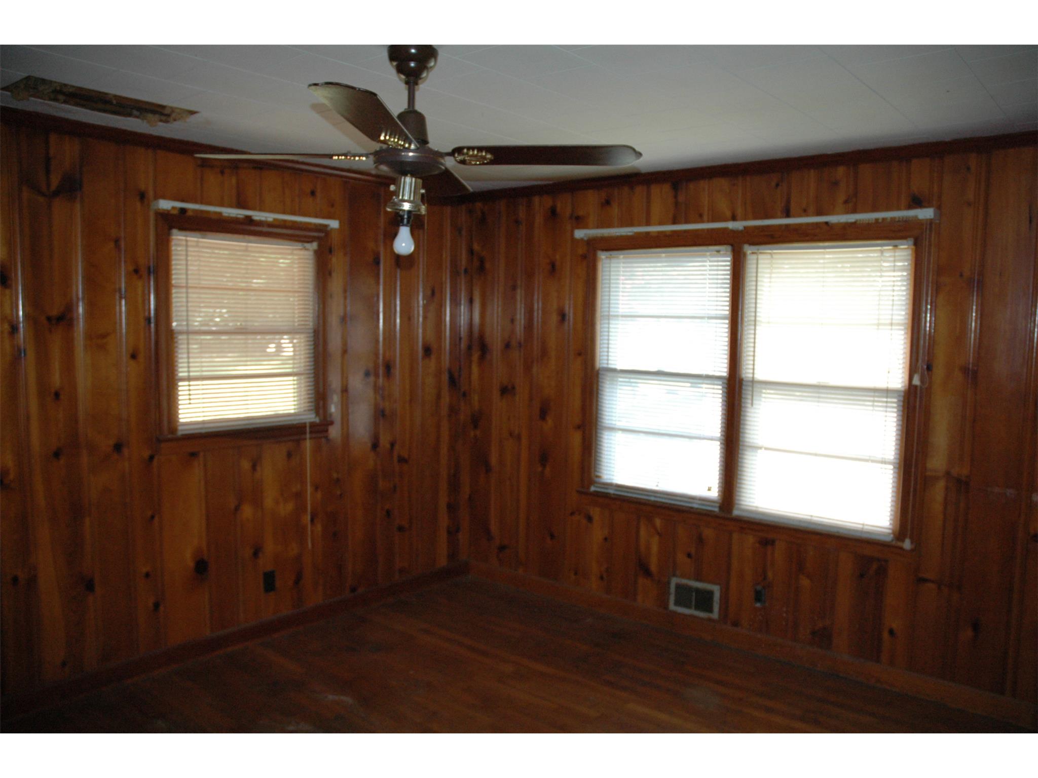 101 S Page St, Lagrange, GA 30240 photo 7