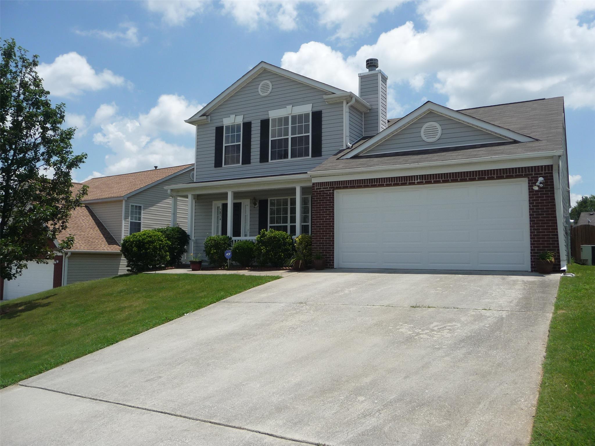 5854 Waggoner Ct, Rex, GA 30273 photo 1