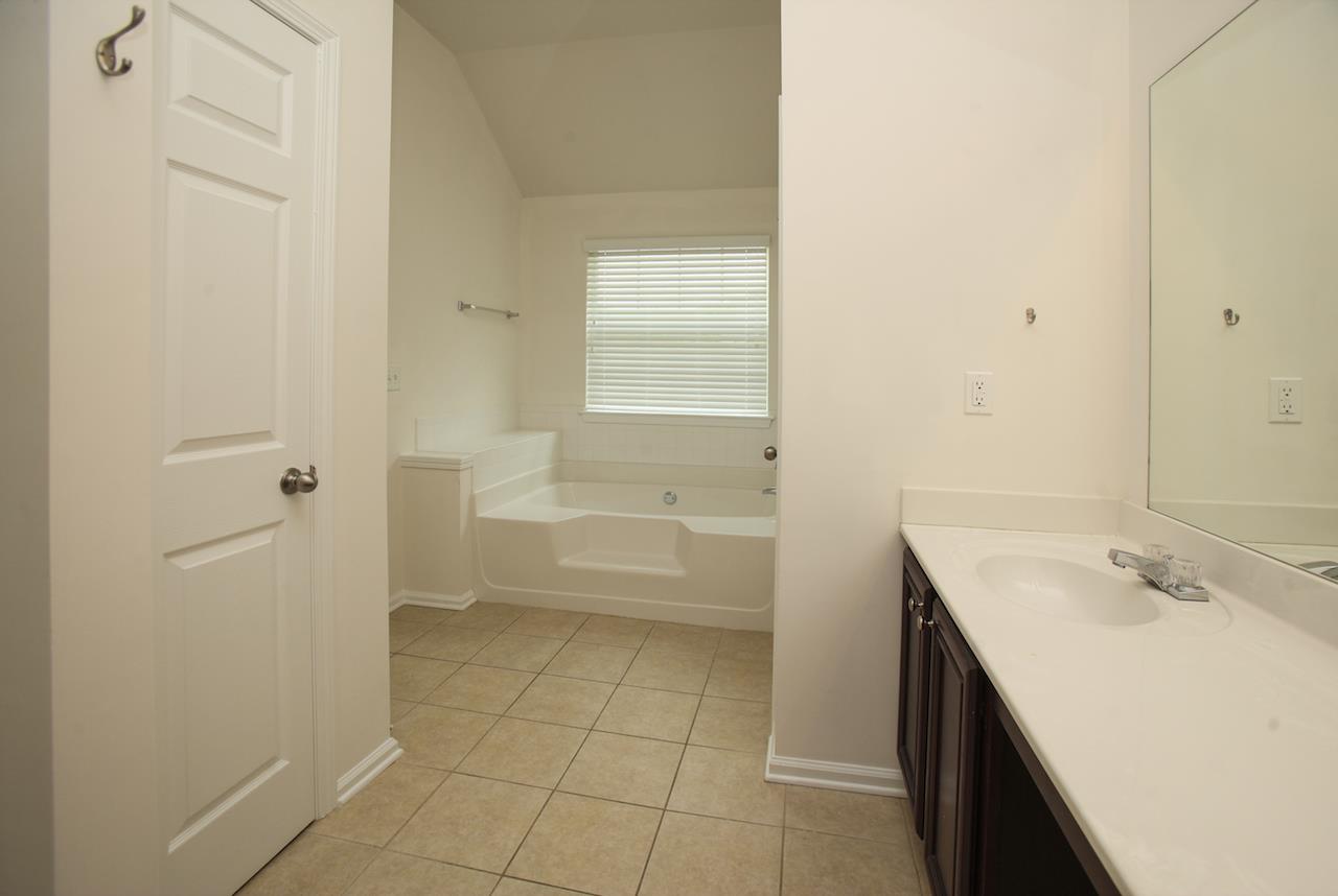 511 Streamside Pl, Canton, GA 30115 photo 11
