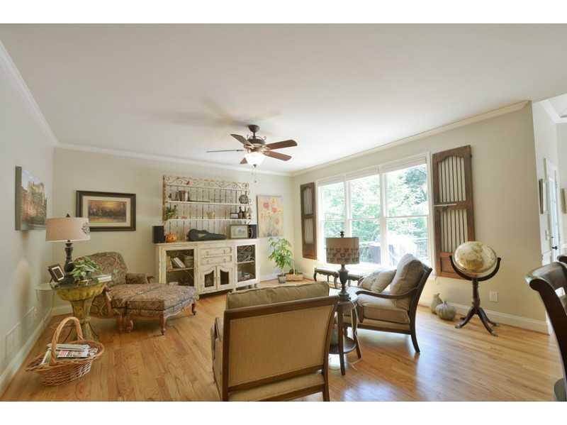 805 River Cliff Ct, Suwanee, GA 30024 photo 13