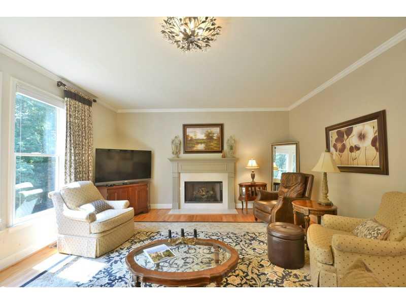 805 River Cliff Ct, Suwanee, GA 30024 photo 6