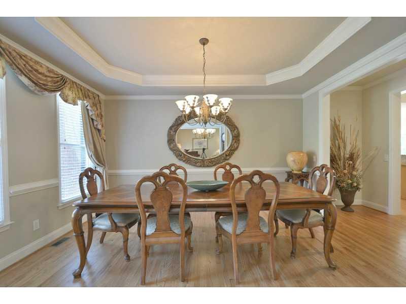 805 River Cliff Ct, Suwanee, GA 30024 photo 5
