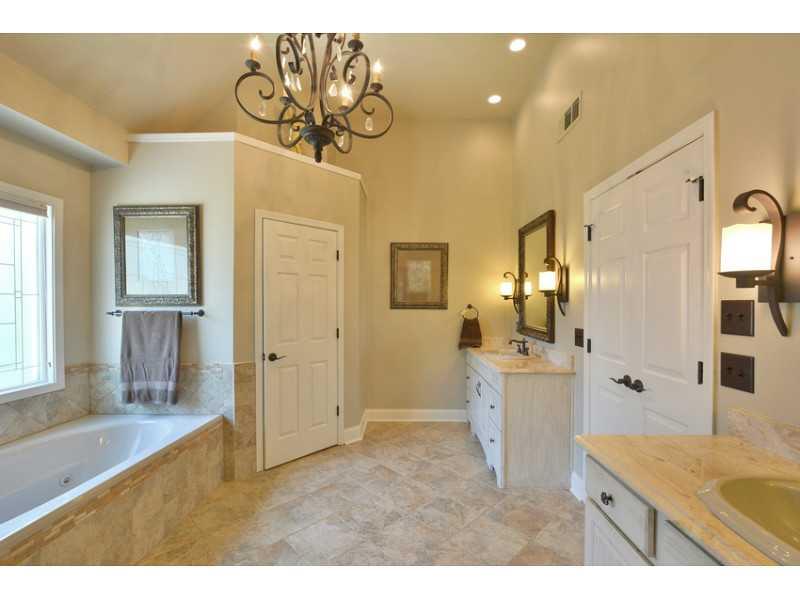 805 River Cliff Ct, Suwanee, GA 30024 photo 16