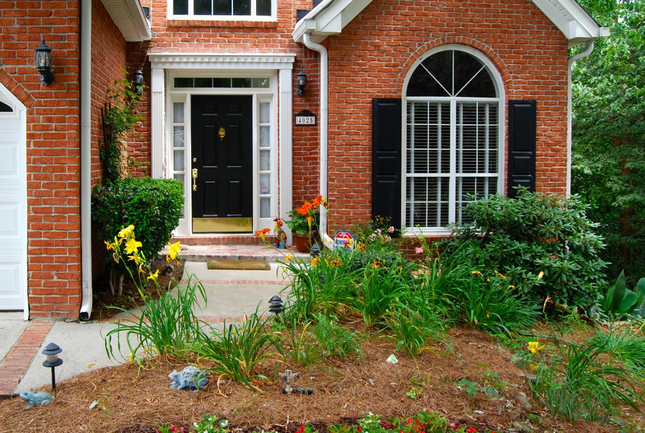 4025 Berkeley Park Dr, Duluth, GA 30096 photo 2