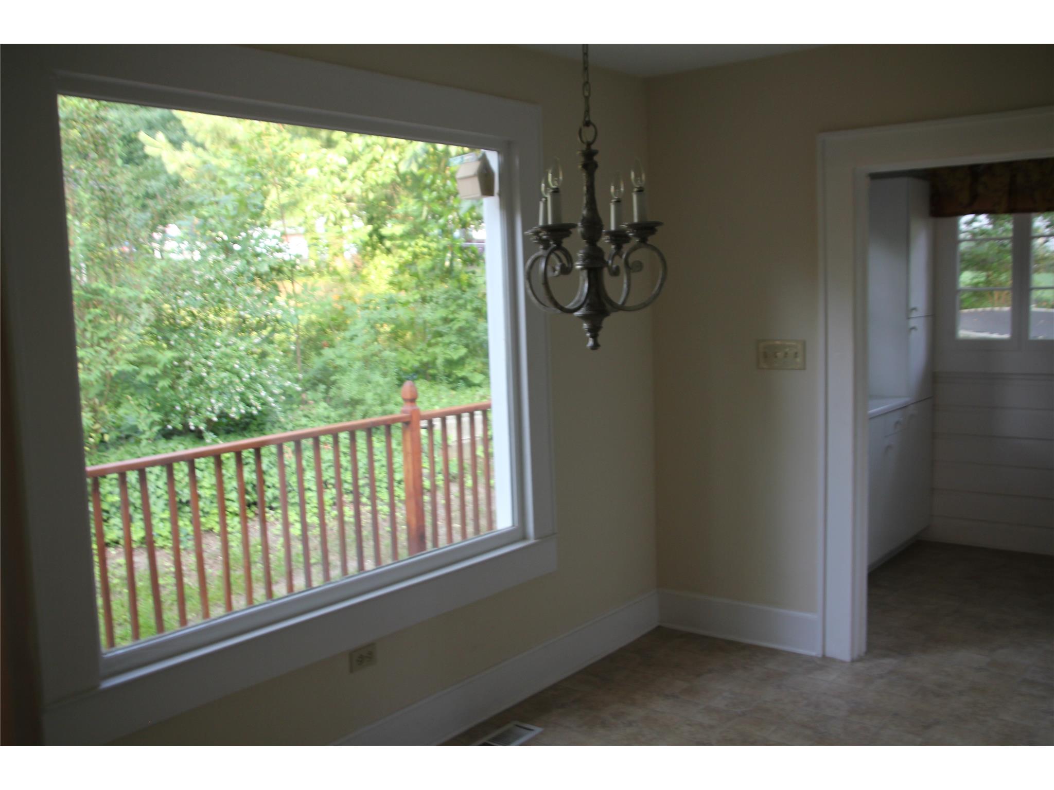 978 E Tugalo St, Toccoa, GA 30577 photo 14