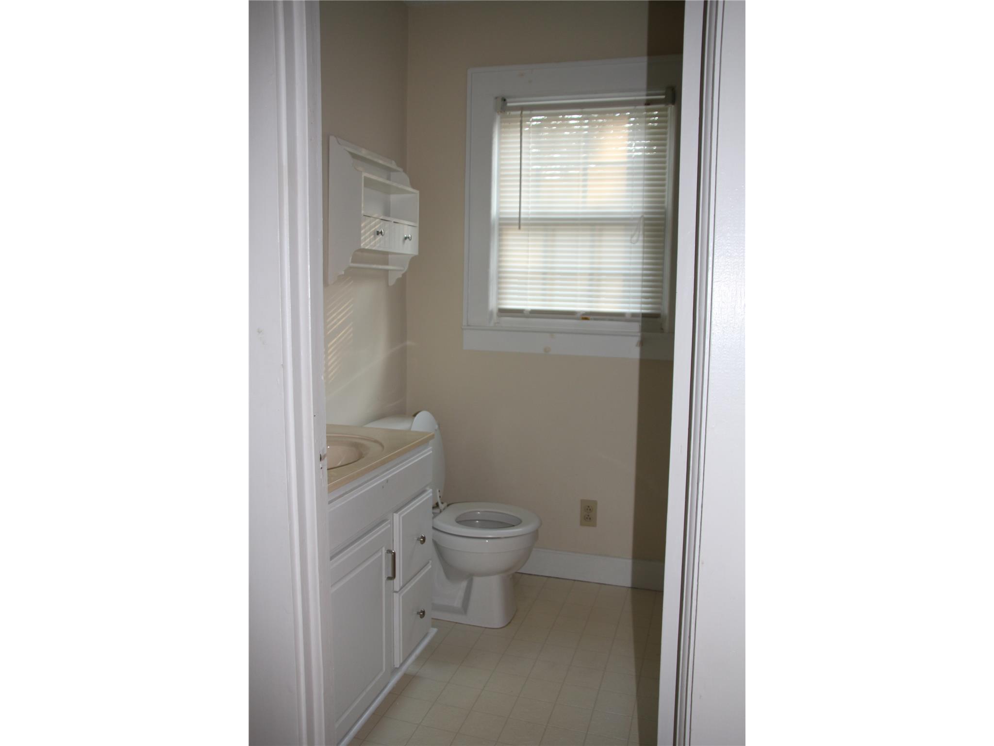 978 E Tugalo St, Toccoa, GA 30577 photo 19