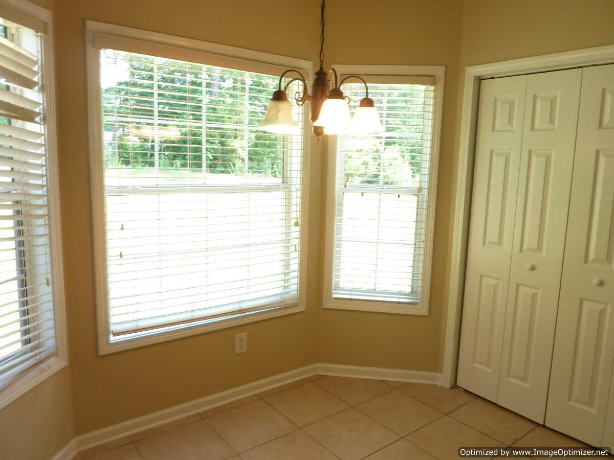 3496 Oakleigh Dr, Rex, GA 30273 photo 7