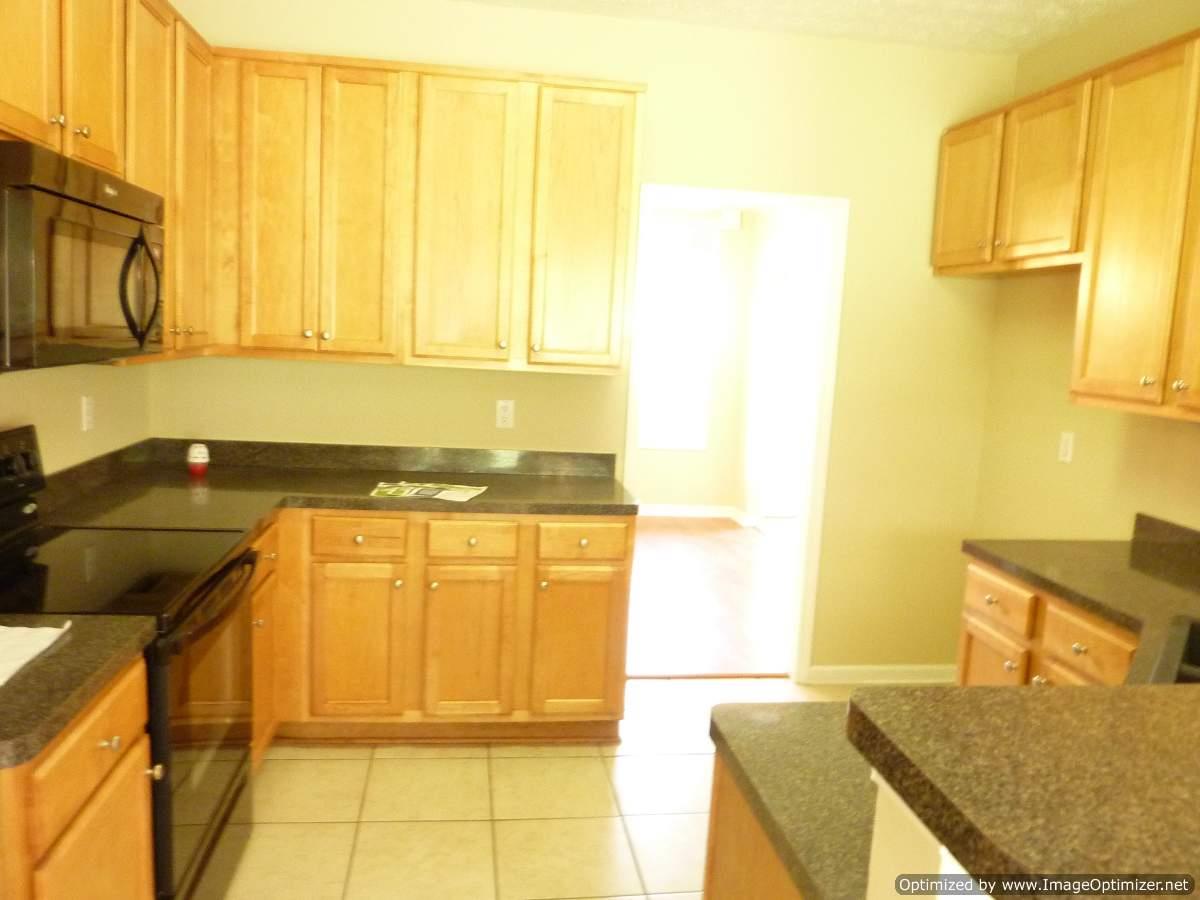 3496 Oakleigh Dr, Rex, GA 30273 photo 6