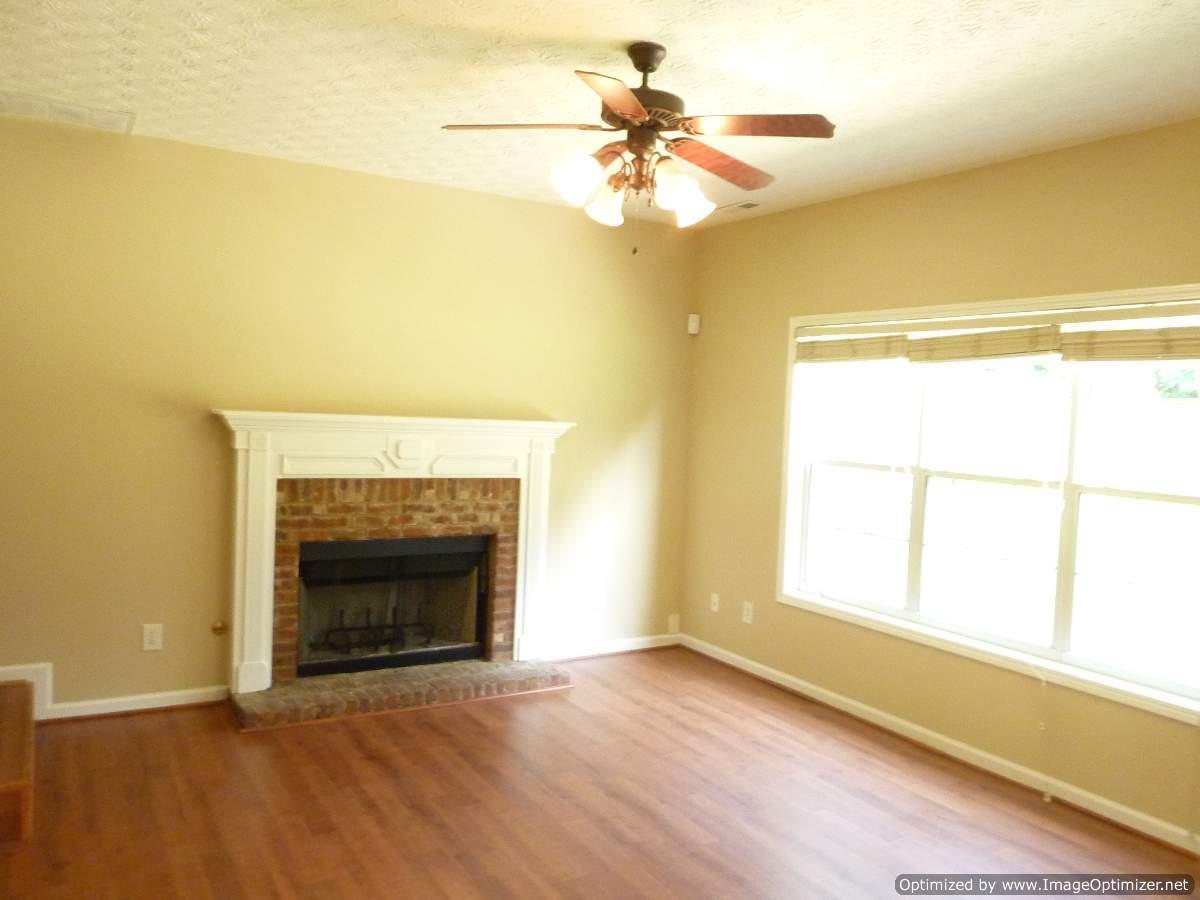 3496 Oakleigh Dr, Rex, GA 30273 photo 5