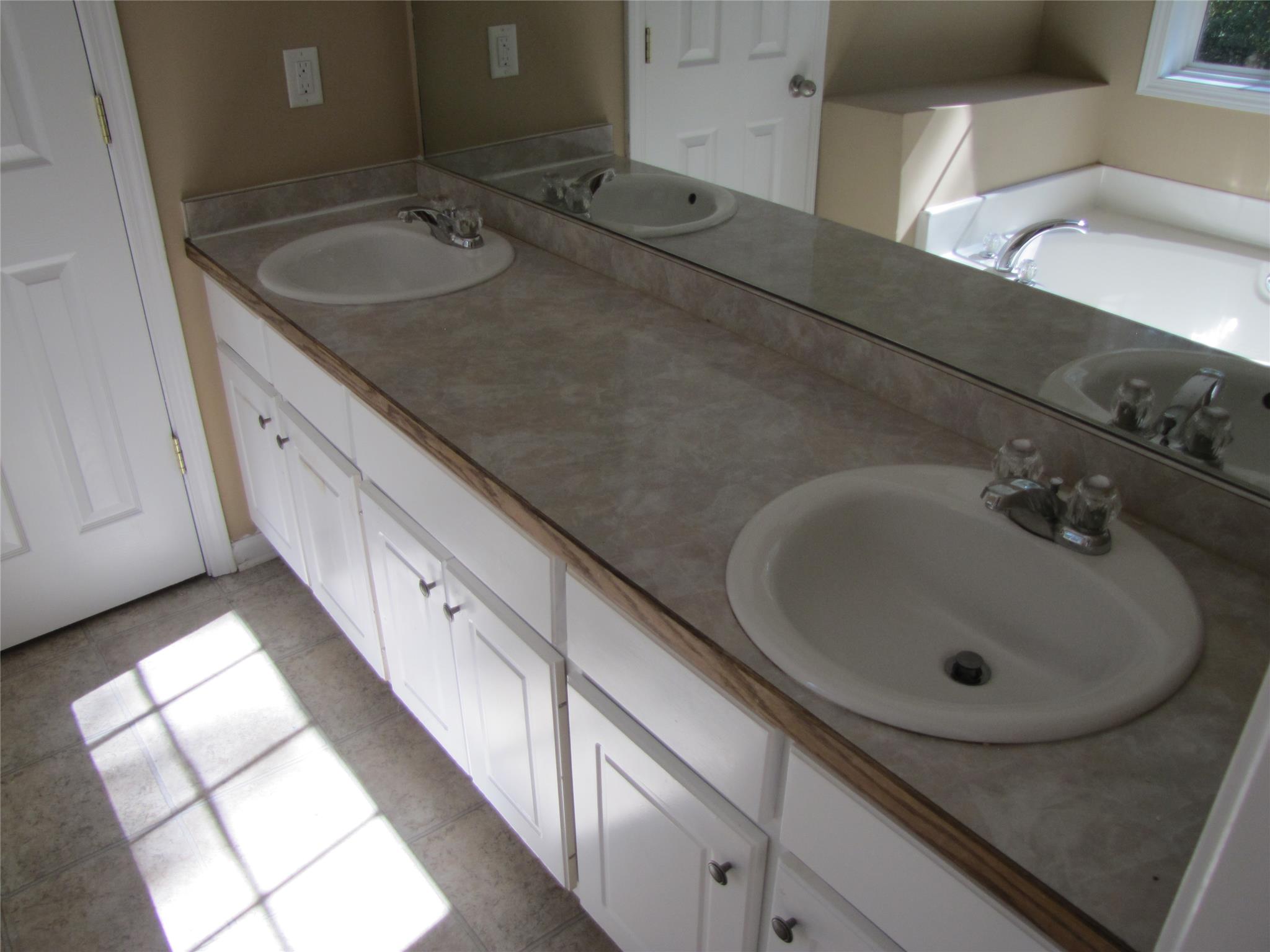 309 Maggie Ct, Bethlehem, GA 30620 photo 12