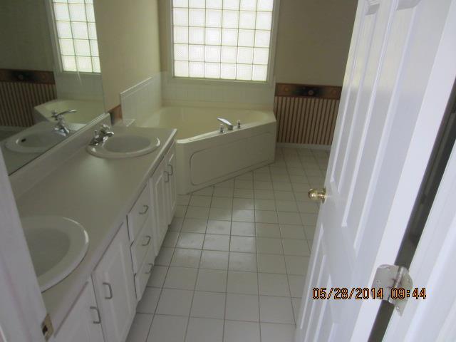 60 Deep Springs Way, Covington, GA 30016 photo 4