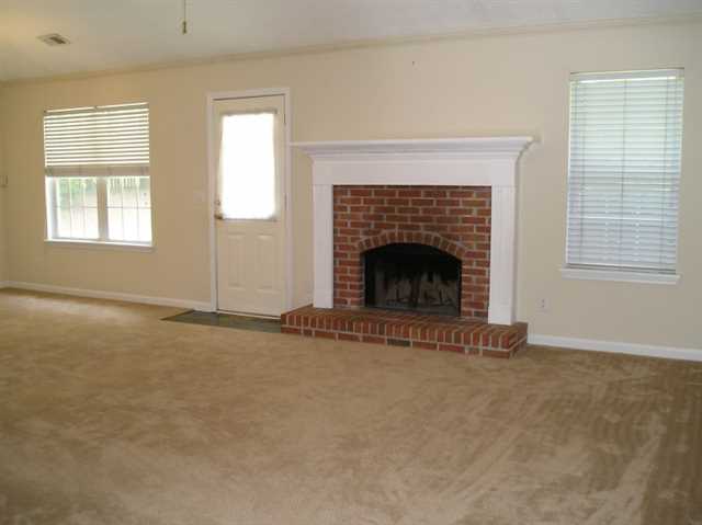2965 Phillips Bend Xing, Buford, GA 30519 photo 4