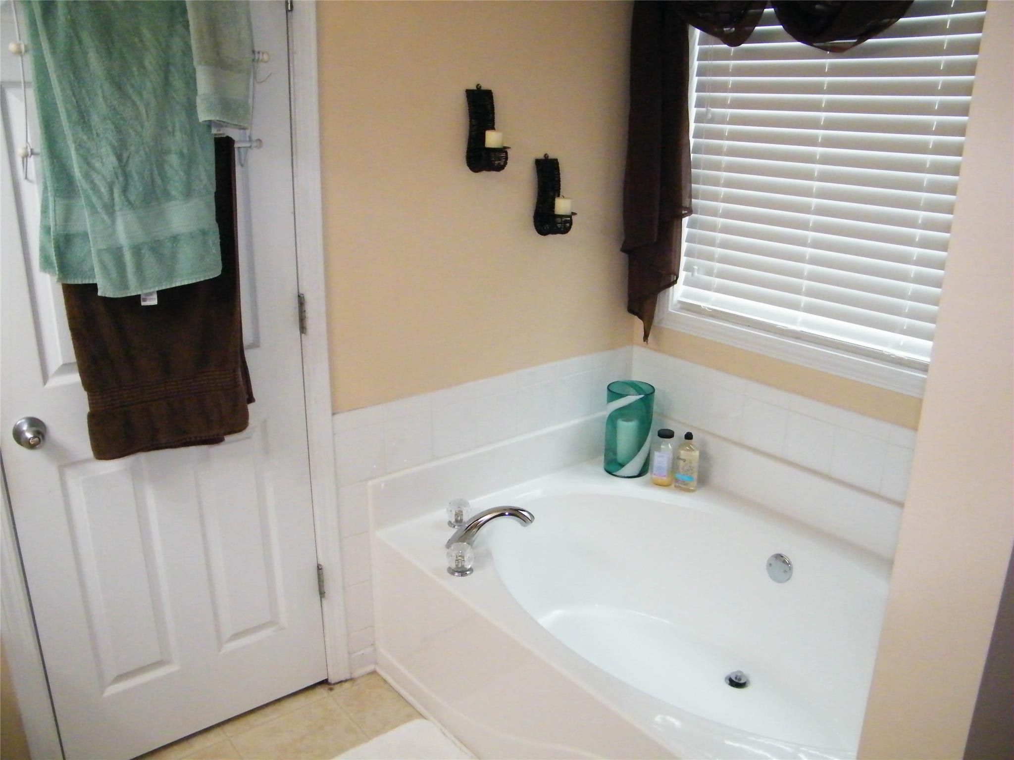 749 Thompson Ridge Dr, Monroe, GA 30655 photo 13